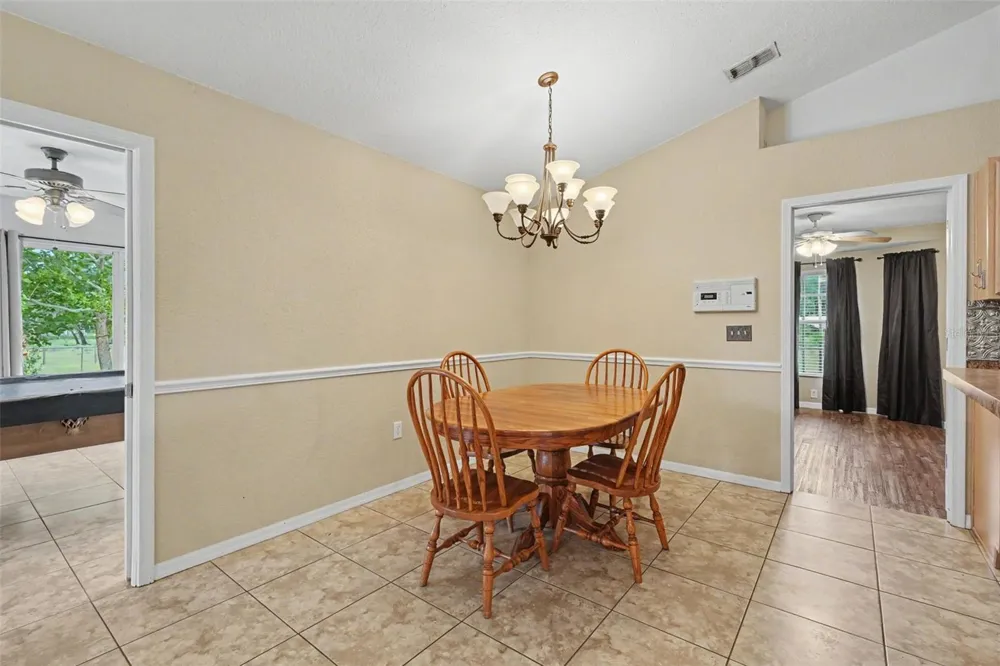 4618 REOLA ROAD Dover, FL 33527