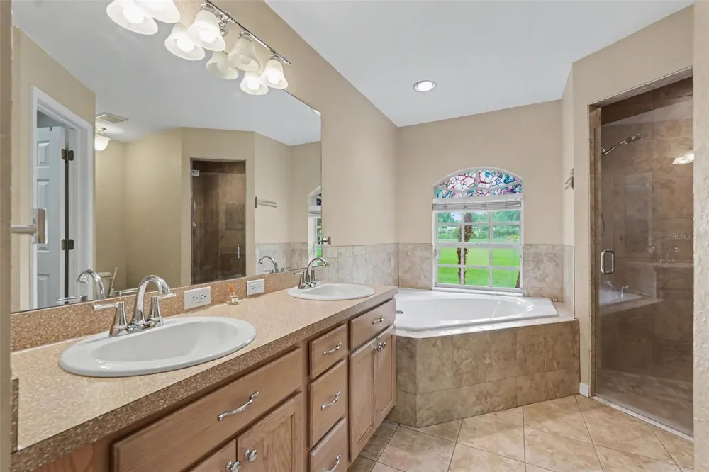 4618 REOLA ROAD Dover, FL 33527