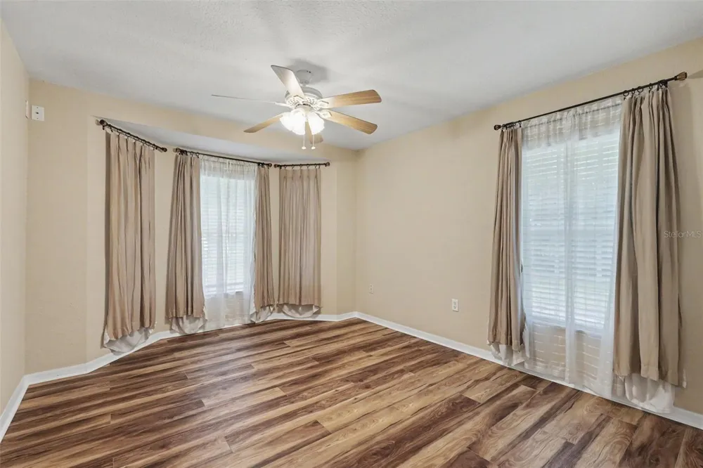4618 REOLA ROAD Dover, FL 33527