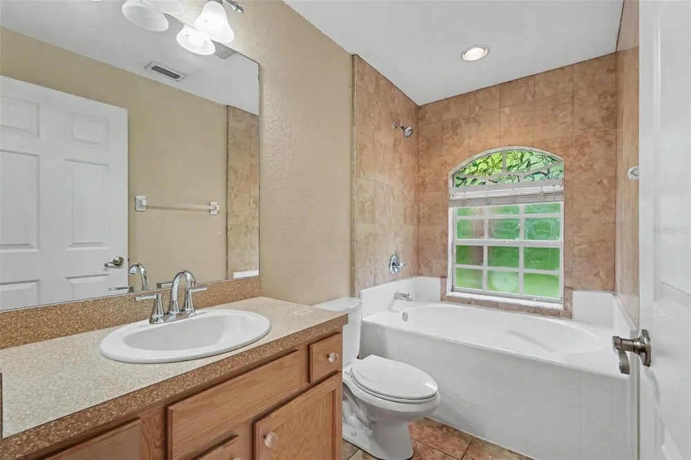 4618 REOLA ROAD Dover, FL 33527