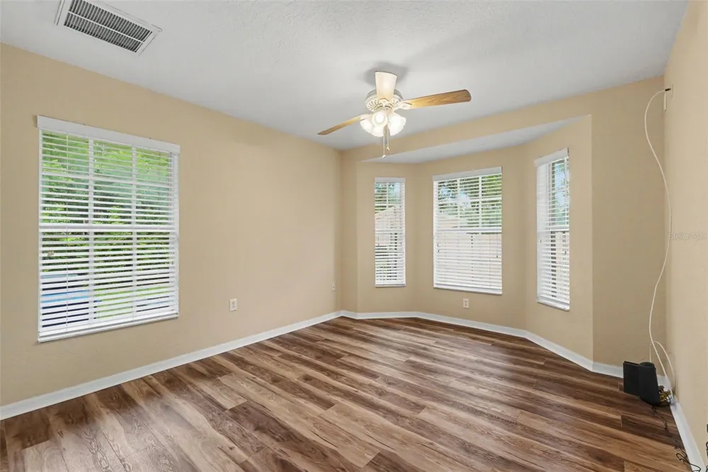 4618 REOLA ROAD Dover, FL 33527