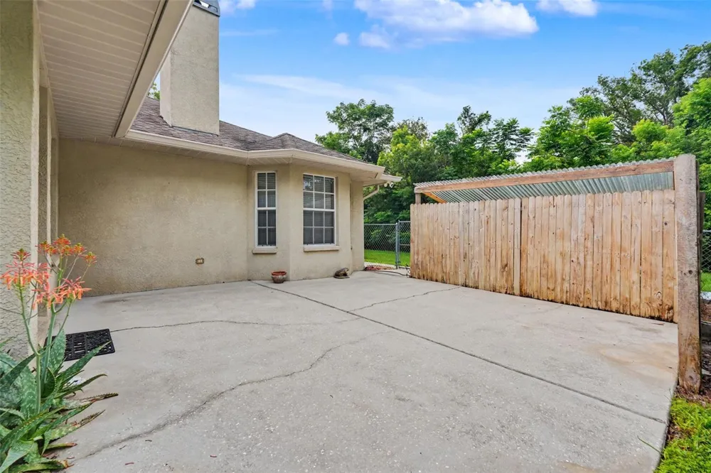 4618 REOLA ROAD Dover, FL 33527