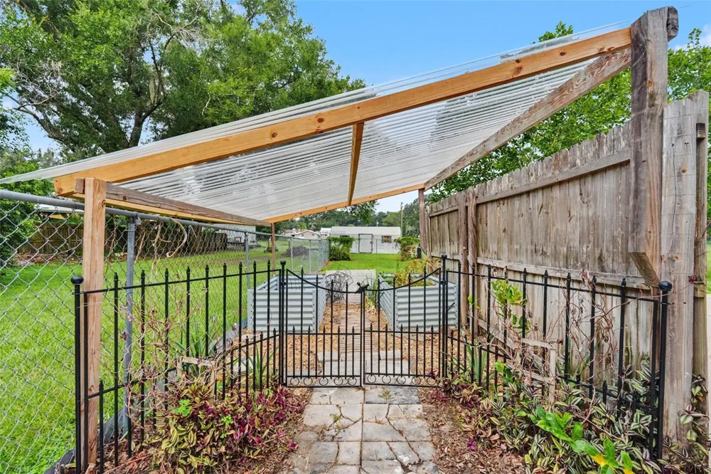 4618 REOLA ROAD Dover, FL 33527