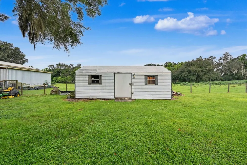 4618 REOLA ROAD Dover, FL 33527