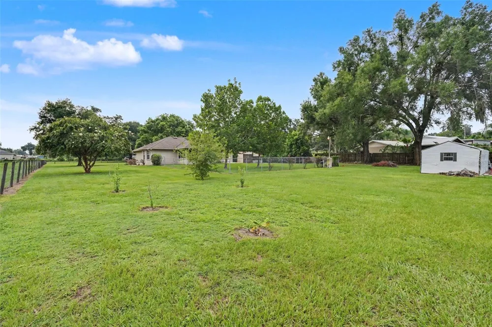 4618 REOLA ROAD Dover, FL 33527