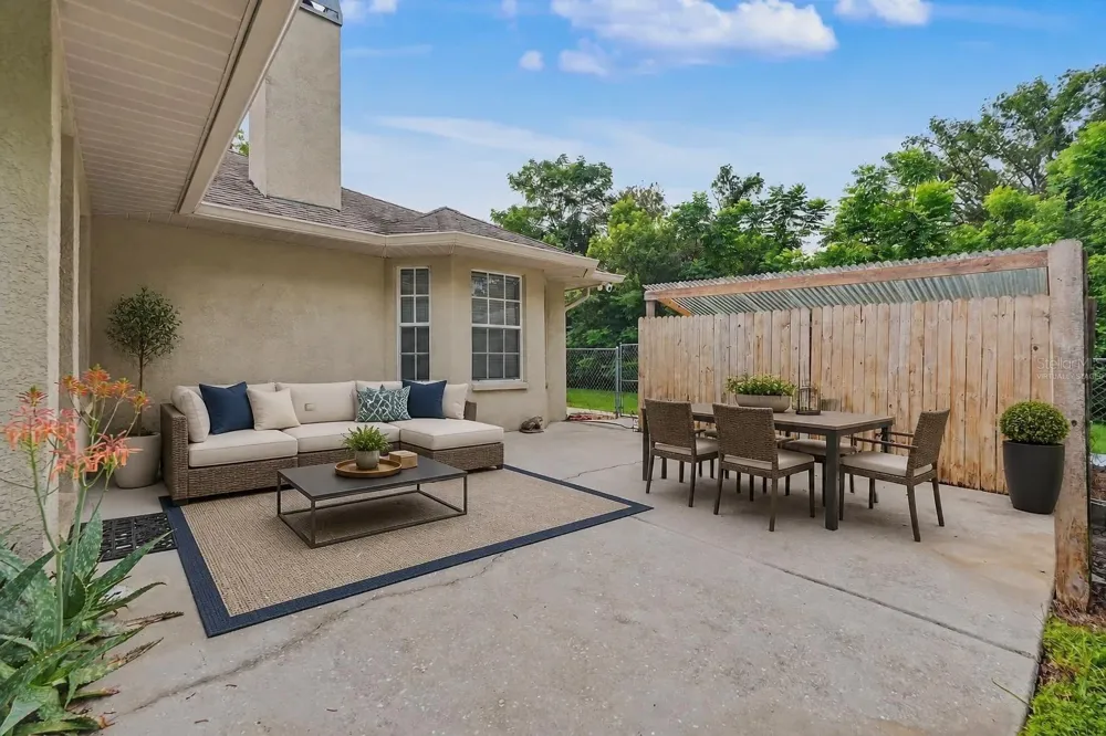 4618 REOLA ROAD Dover, FL 33527