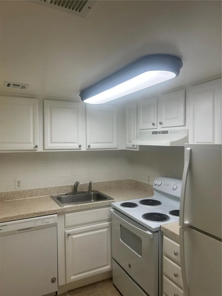 2513 ALAFAYA TRAIL #21 Orlando, FL 32826