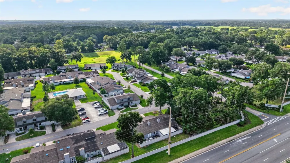 1904 SE 37TH COURT CIRCLE ocala, FL 34471
