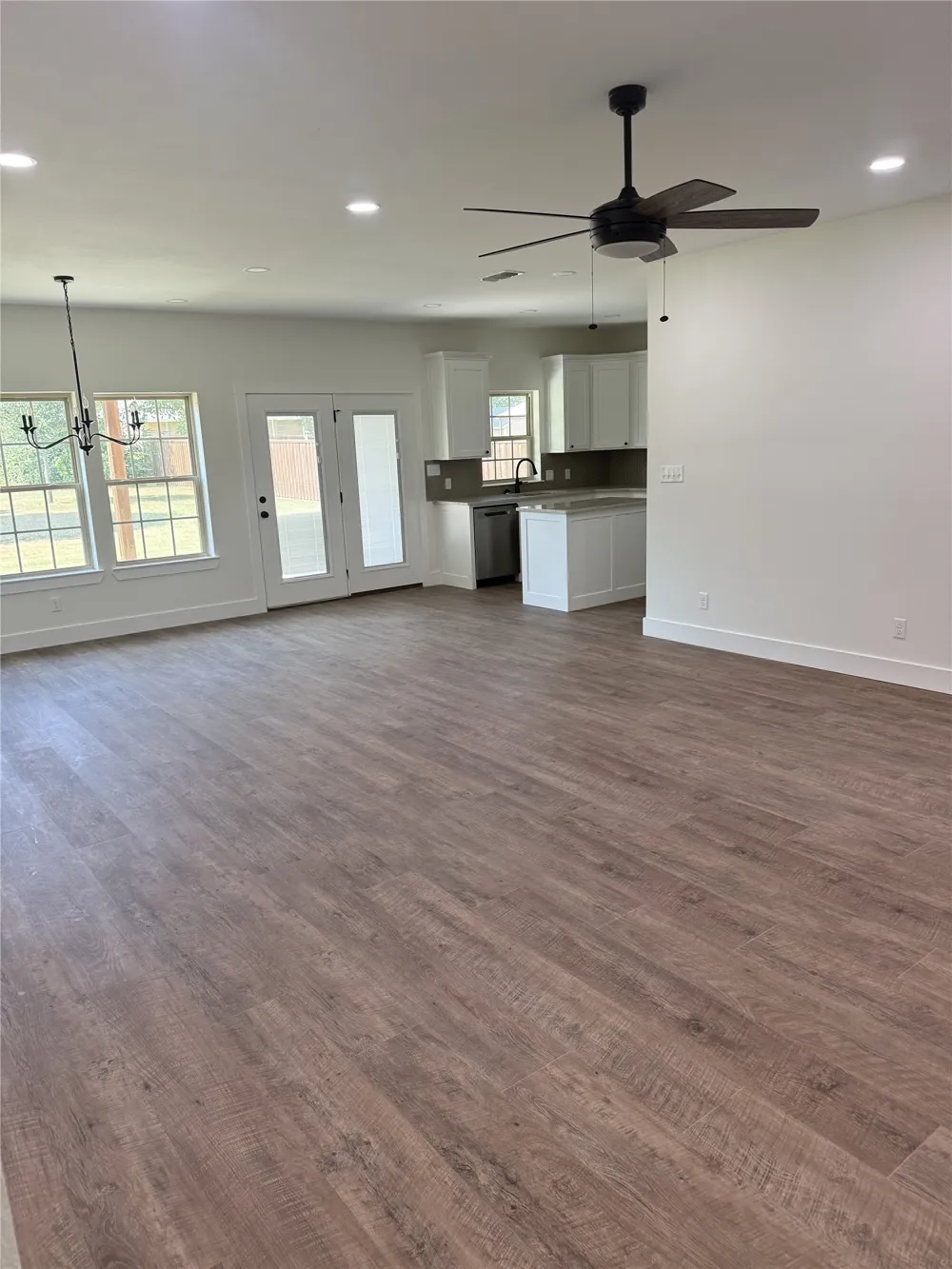 204 Ella Street Whitesboro, TX 76273