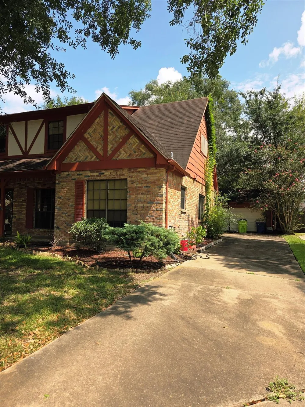 2310 Deer Meadow Drive Missouri City, TX 77489