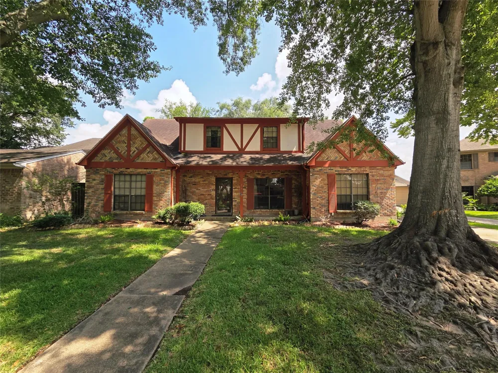 2310 Deer Meadow Drive Missouri City, TX 77489