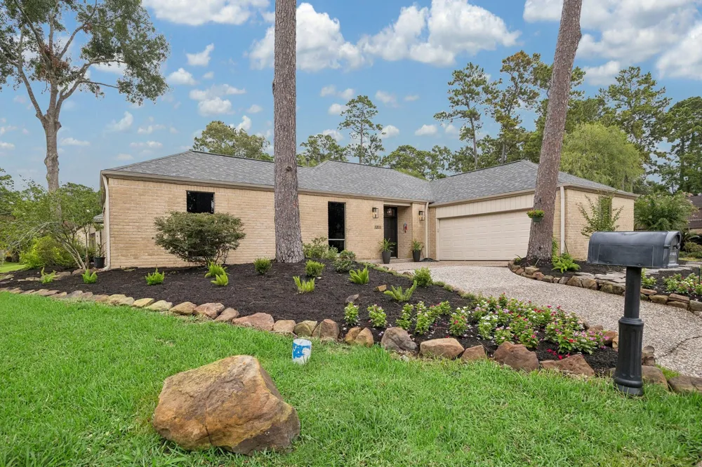 3203 Deep River Court Kingwood, TX 77339