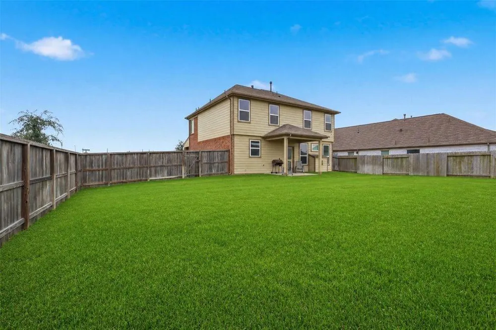 128 Shining Point Drive Waller, TX 77484