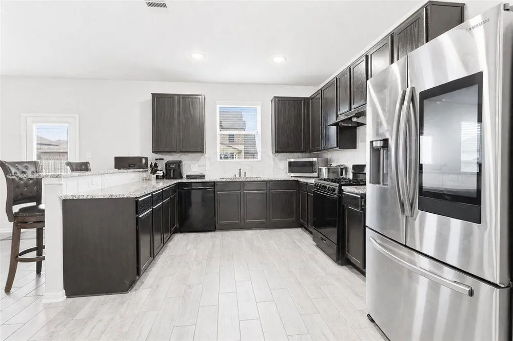 128 Shining Point Drive Waller, TX 77484