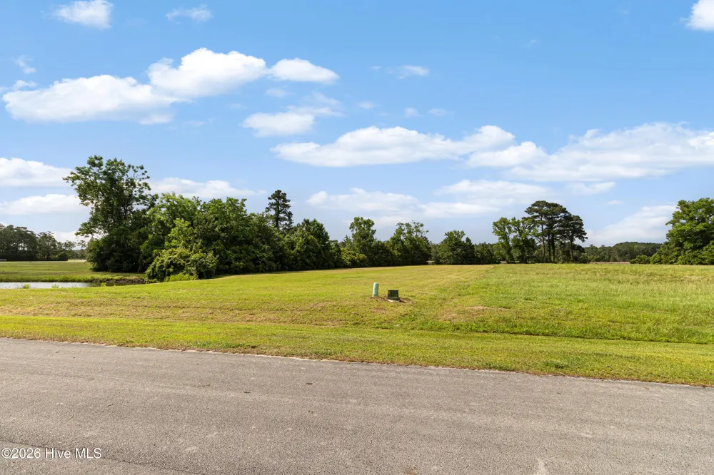 303 Orchard Circle Newport, NC 28570