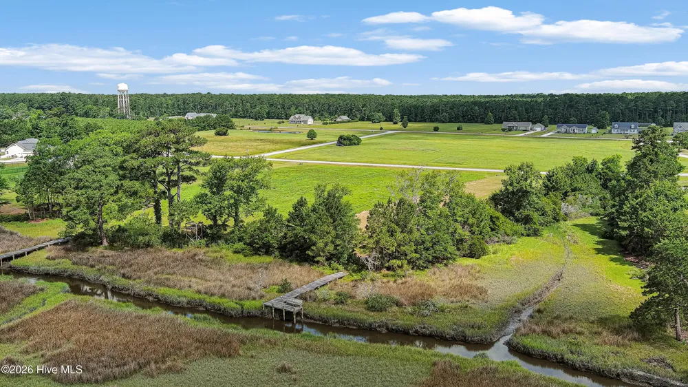 303 Orchard Circle Newport, NC 28570