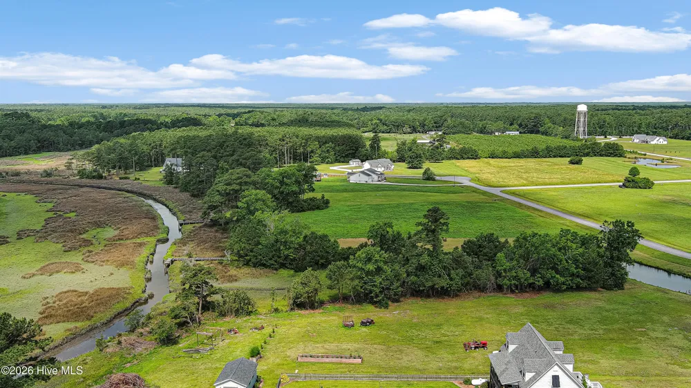 303 Orchard Circle Newport, NC 28570