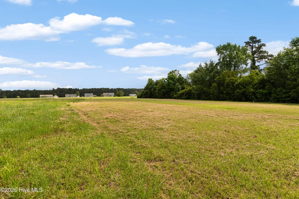 303 Orchard Circle Newport, NC 28570