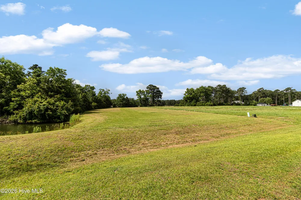 303 Orchard Circle Newport, NC 28570