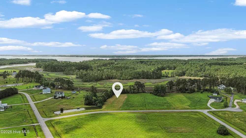303 Orchard Circle Newport, NC 28570
