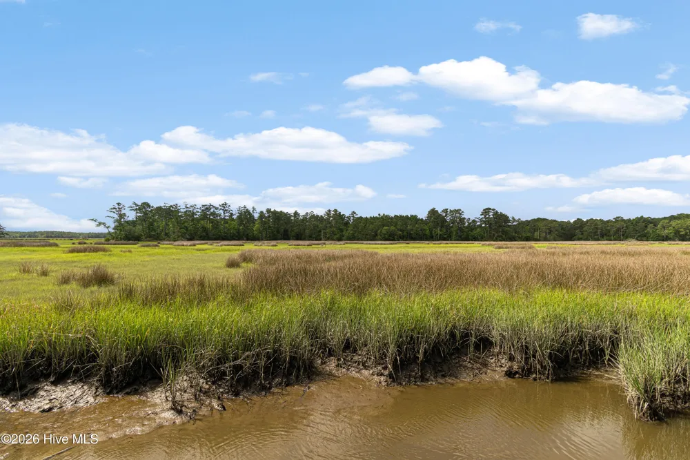 303 Orchard Circle Newport, NC 28570