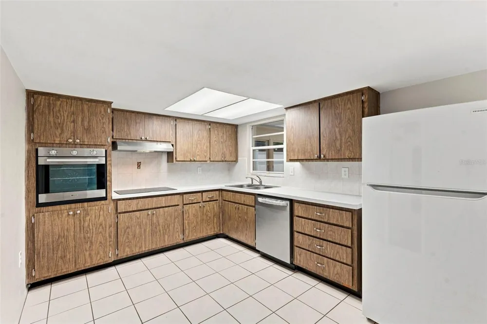 8936 WINDSONG LANE Port Richey, FL 34668