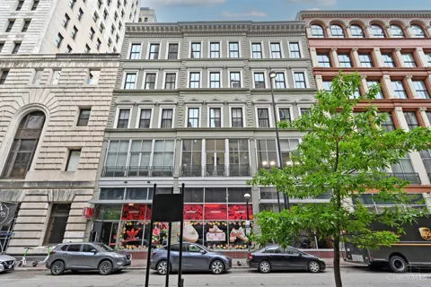 15 W Fourth Street #401