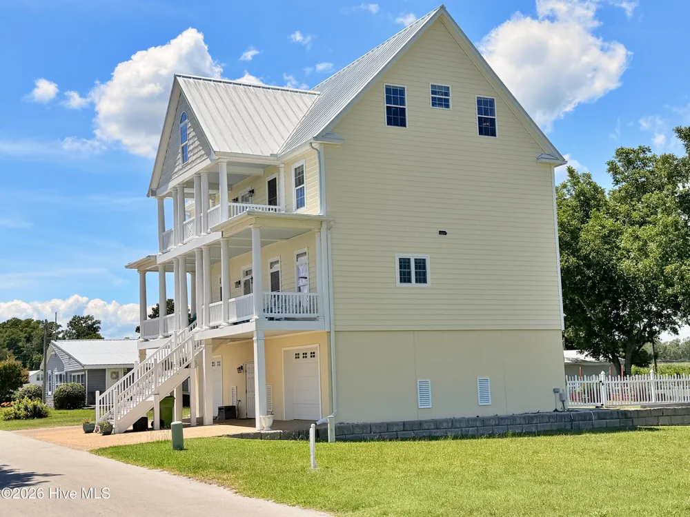481 River Road Arapahoe, NC 28510