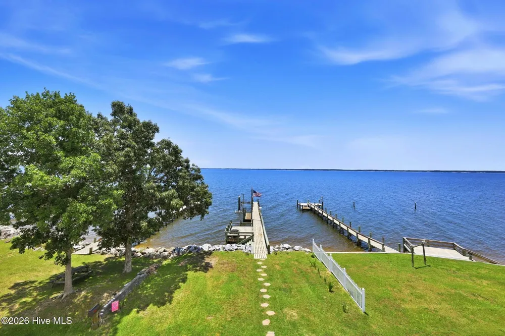 481 River Road Arapahoe, NC 28510