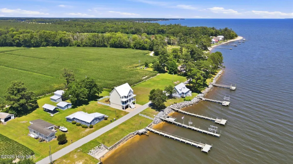 481 River Road Arapahoe, NC 28510