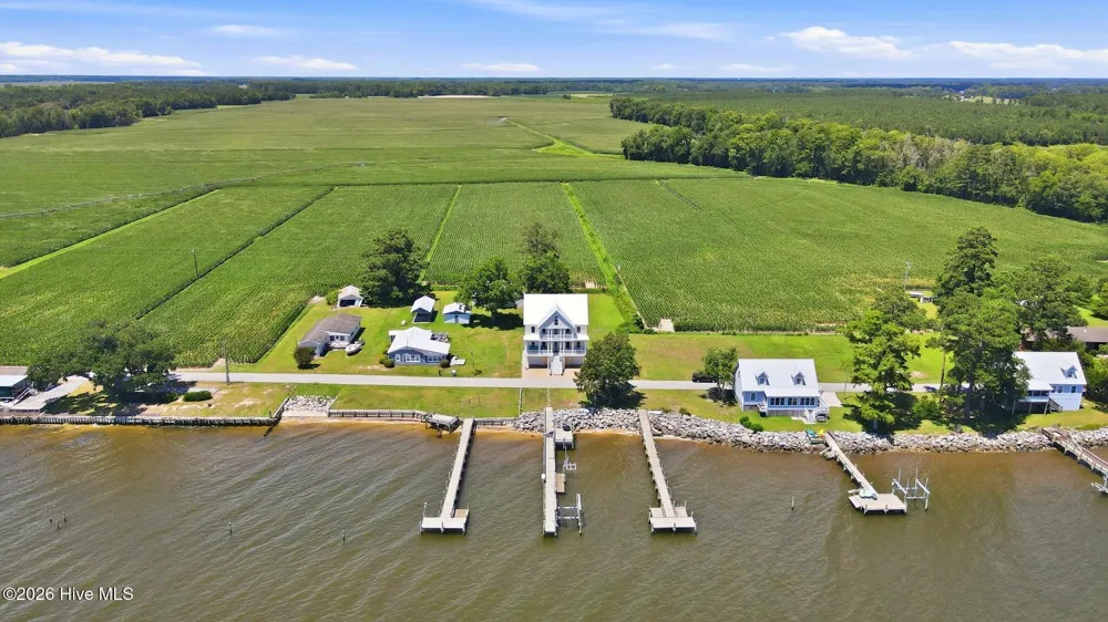 481 River Road Arapahoe, NC 28510