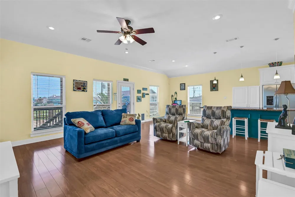 2418 Sand Crab Port Bolivar, TX 77650