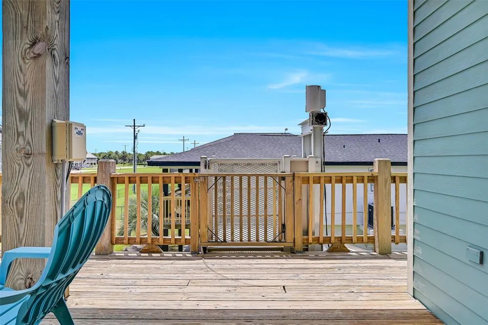 2418 Sand Crab Port Bolivar, TX 77650