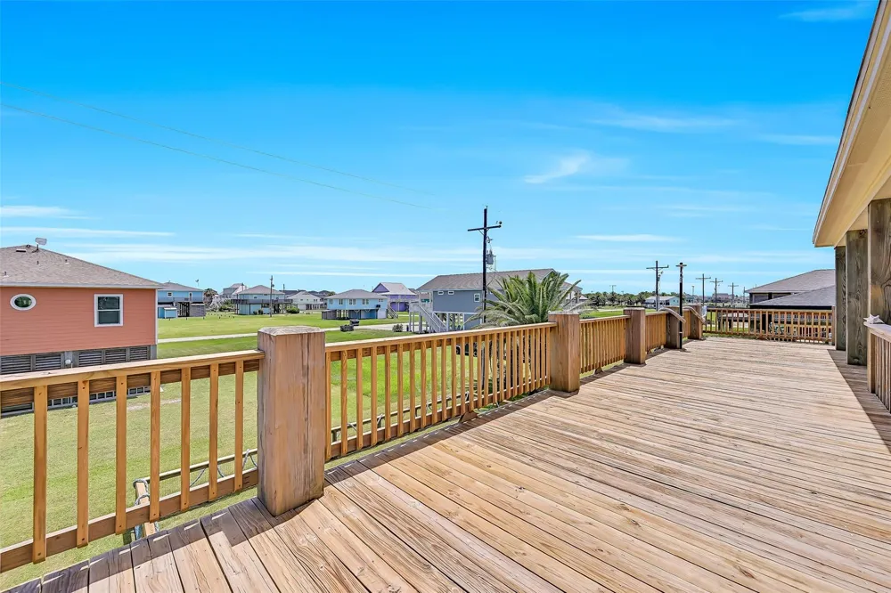 2418 Sand Crab Port Bolivar, TX 77650