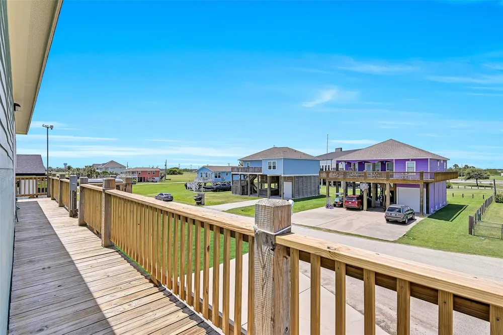 2418 Sand Crab Port Bolivar, TX 77650