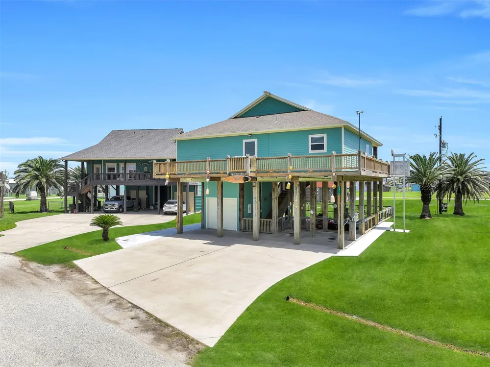 2418 Sand Crab Port Bolivar, TX 77650