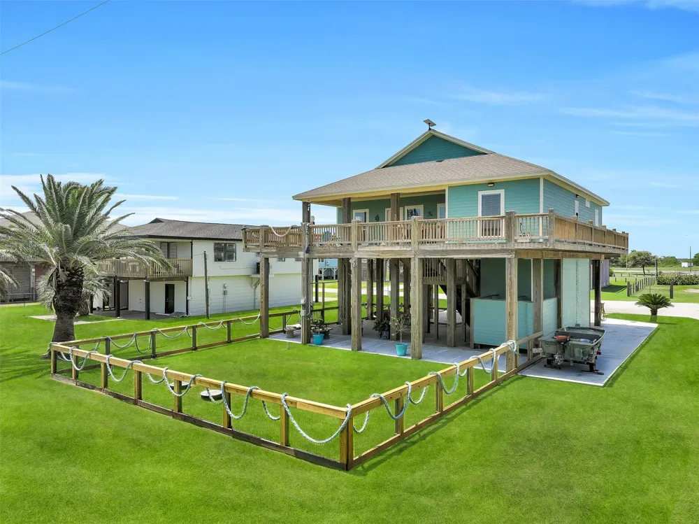 2418 Sand Crab Port Bolivar, TX 77650