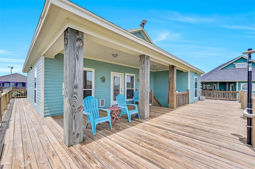 2418 Sand Crab Port Bolivar, TX 77650