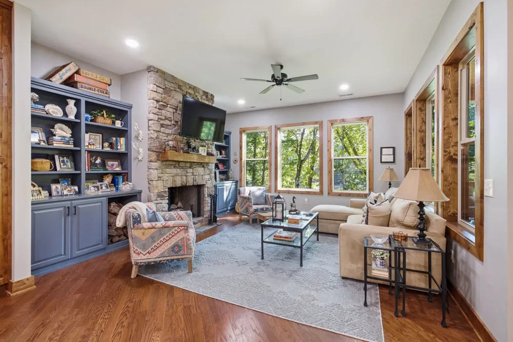 40 Trussell Creek Trl Monteagle, TN 37356
