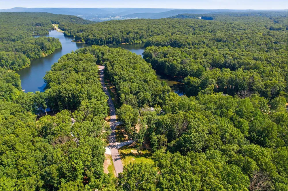 40 Trussell Creek Trl Monteagle, TN 37356