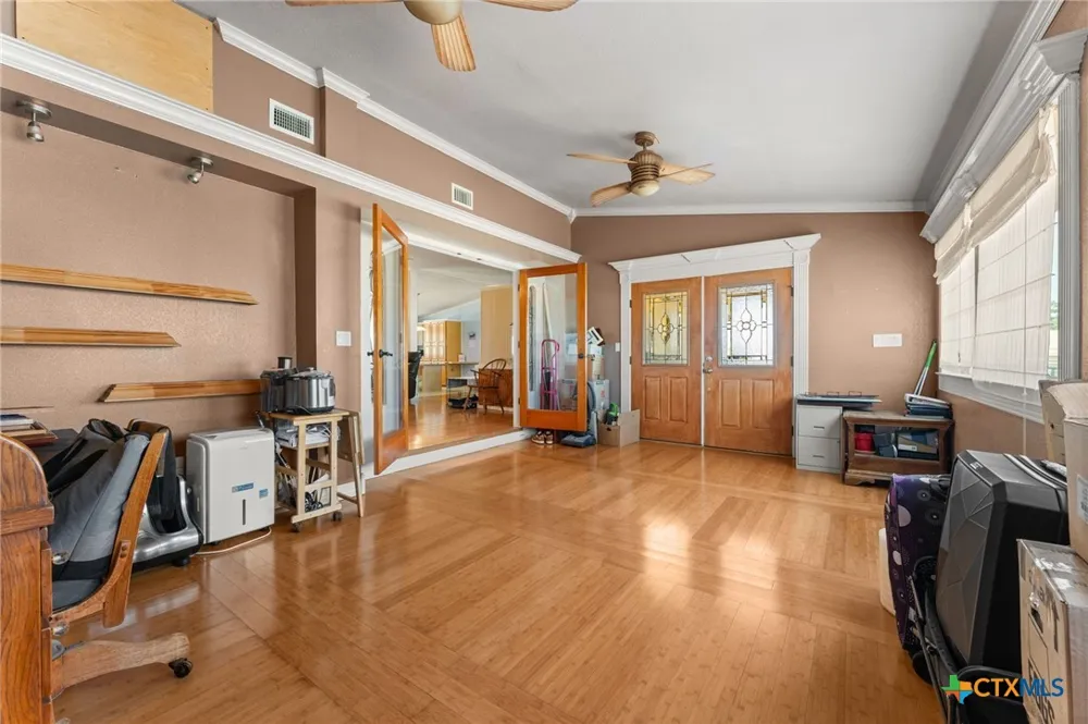2124 Hackberry Road Holland, TX 76534