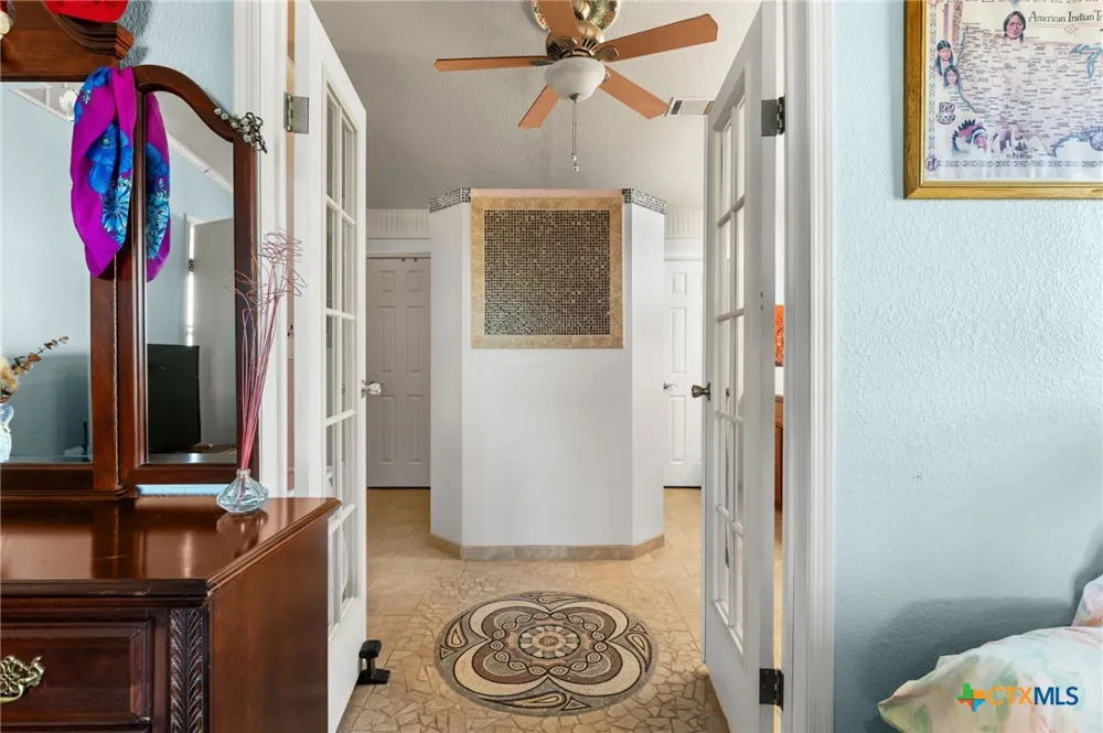 2124 Hackberry Road Holland, TX 76534
