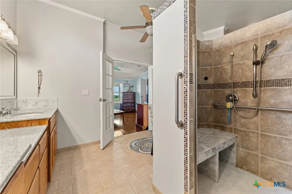 2124 Hackberry Road Holland, TX 76534