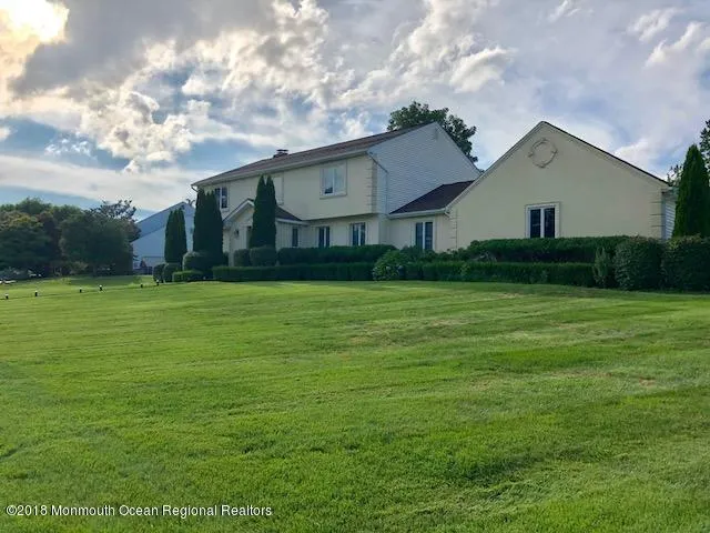 16 Bridle Drive West Long Branch, NJ 07764