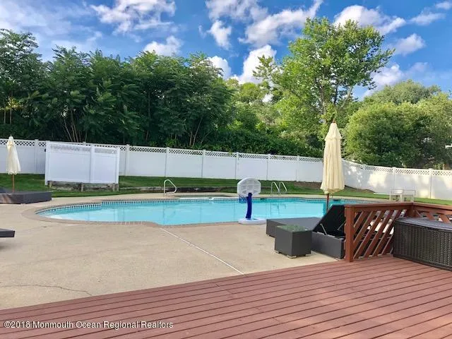 16 Bridle Drive West Long Branch, NJ 07764