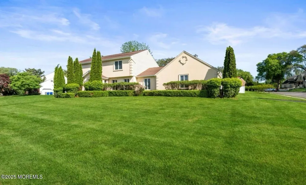 16 Bridle Drive West Long Branch, NJ 07764