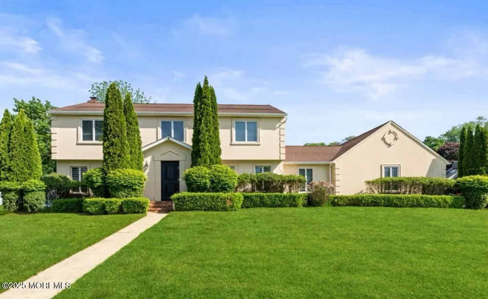 16 Bridle Drive West Long Branch, NJ 07764