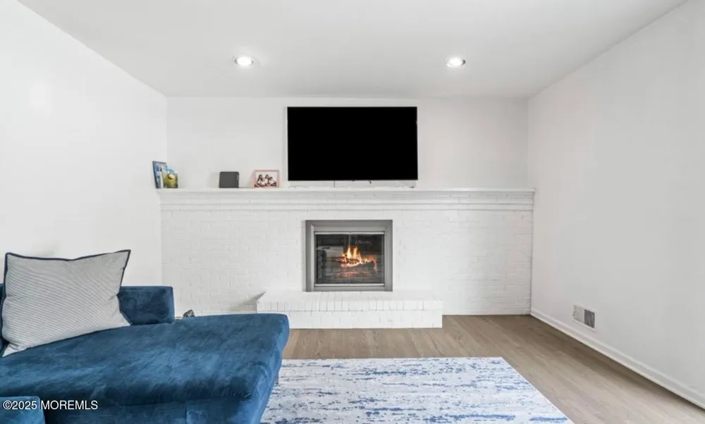 16 Bridle Drive West Long Branch, NJ 07764