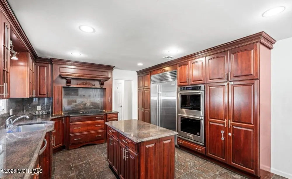 16 Bridle Drive West Long Branch, NJ 07764