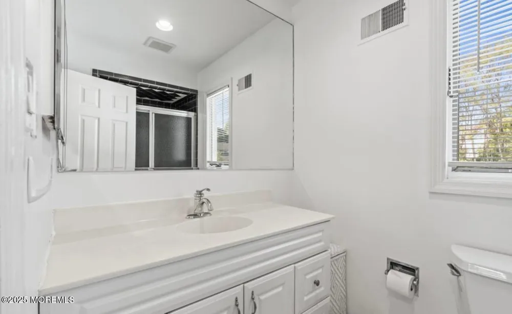 16 Bridle Drive West Long Branch, NJ 07764